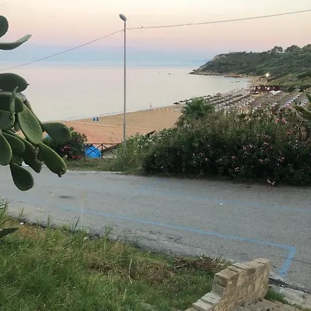 White 3* Le Castella (Calabria)