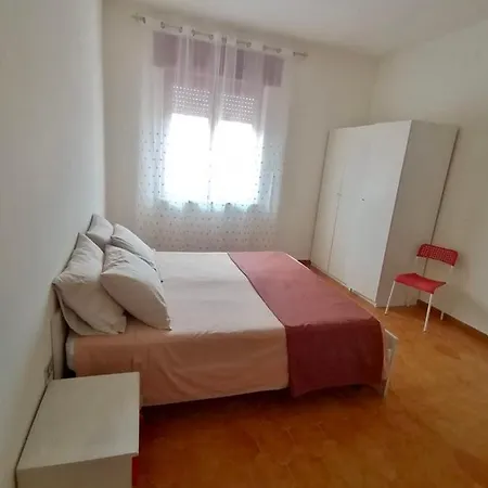 White Vendégház Le Castella