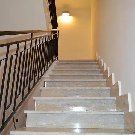 White Vendégház Le Castella