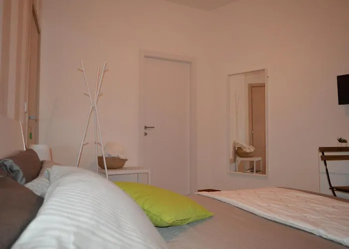 White Le Castella (Calabria)